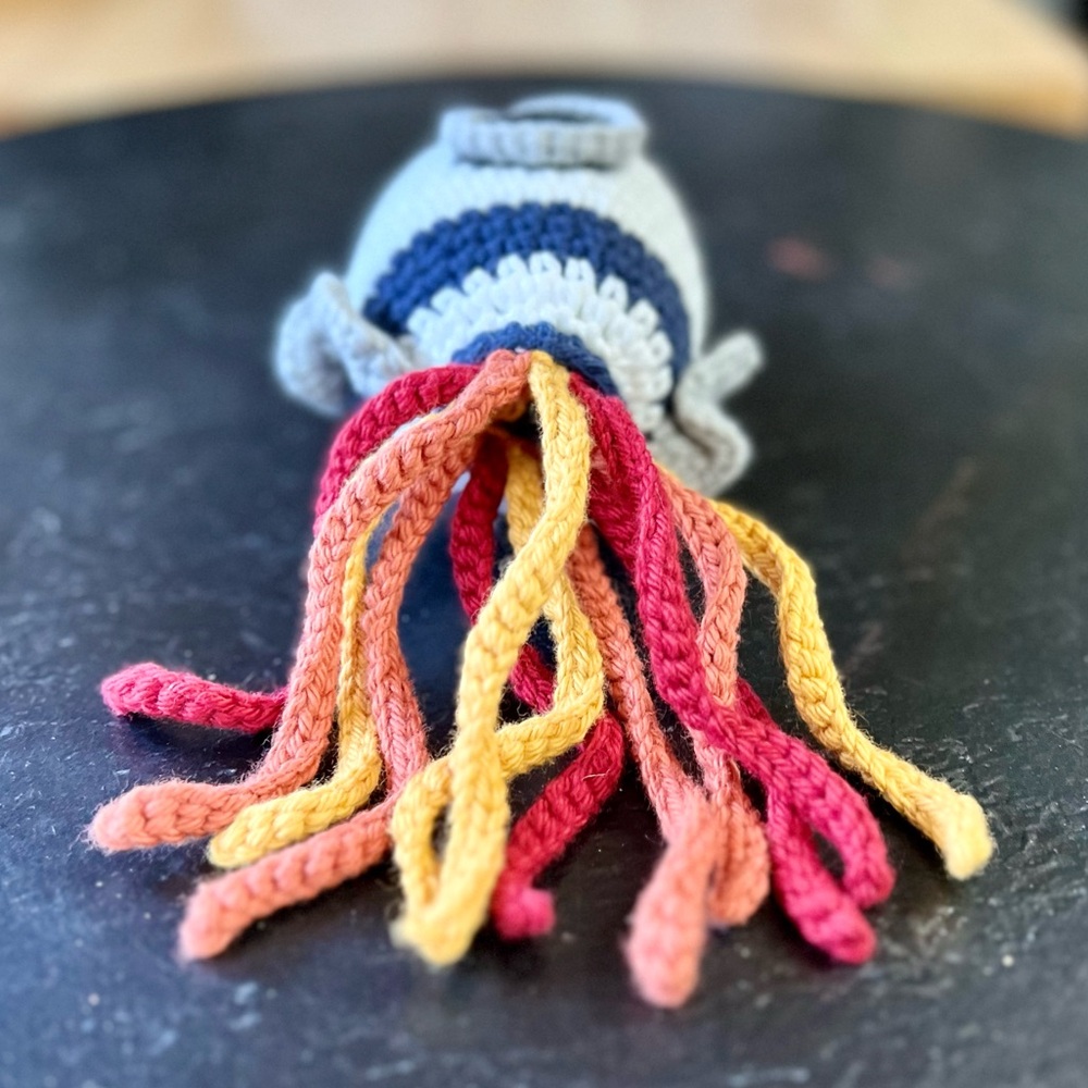 Handmade Knit Spaceship Stuffed Toy. Beautifully made high quality & condition! - Picture 12 of 13